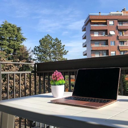 Confortevole Bilocale A Pochi Minuti Dal Centro Apartment Milan Bagian luar foto