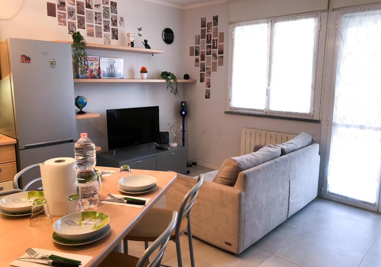 Confortevole Bilocale A Pochi Minuti Dal Centro Apartment Milan Bagian luar foto