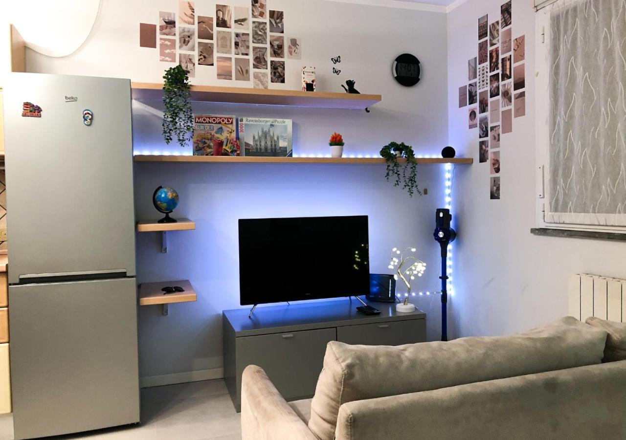 Confortevole Bilocale A Pochi Minuti Dal Centro Apartment Milan Bagian luar foto